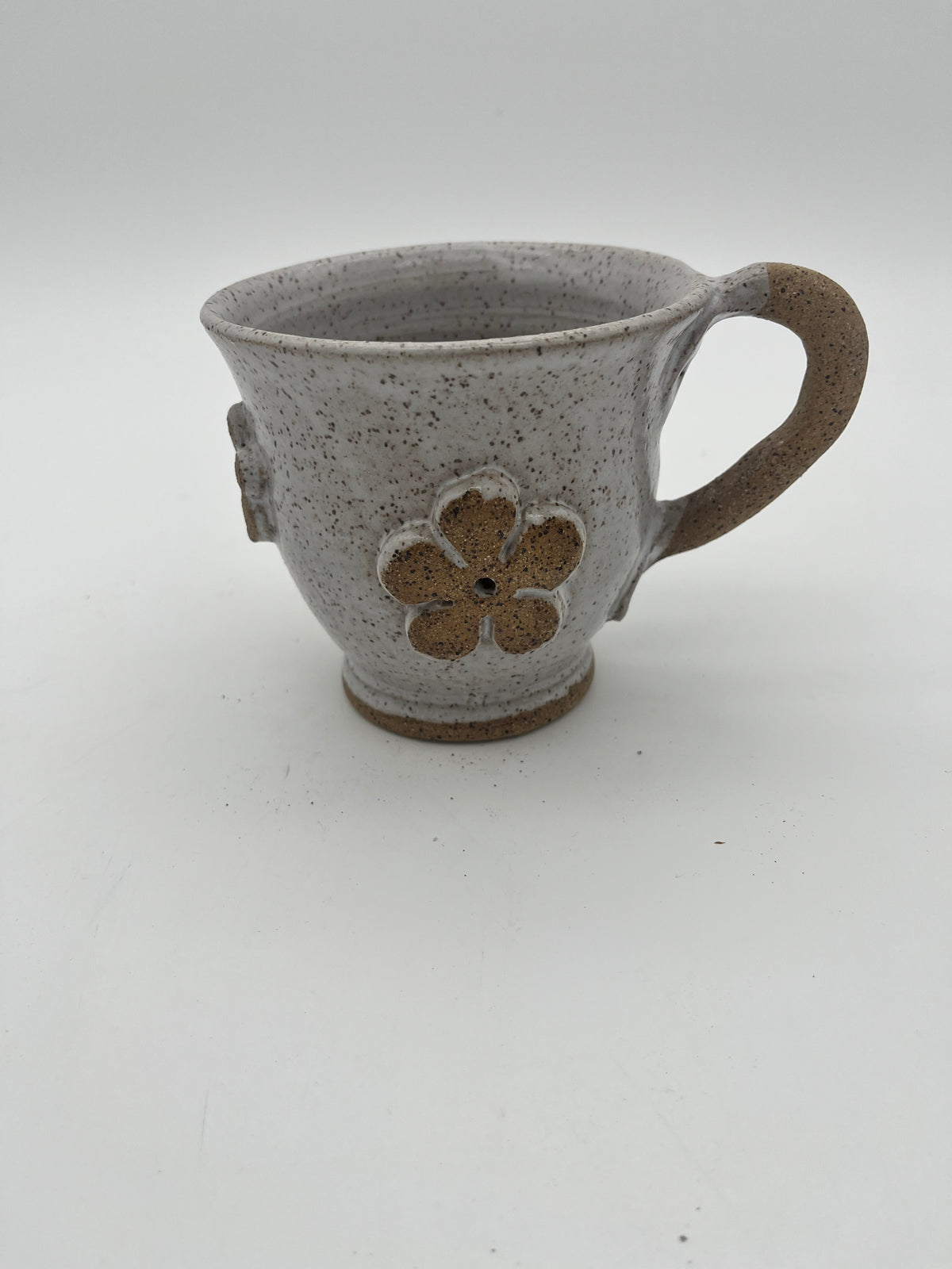 Mugs- white speckled flower